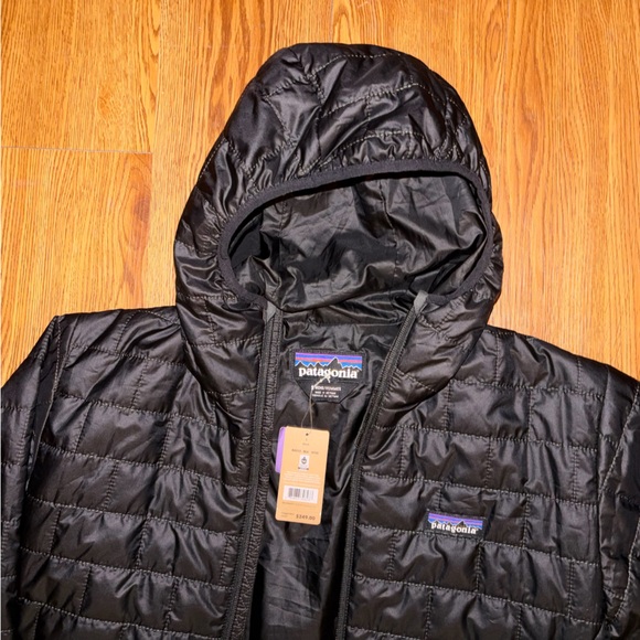 Patagonia Men’s Nano Puff Hoodie Puffer Jacket in Black - Picture 6 of 11
